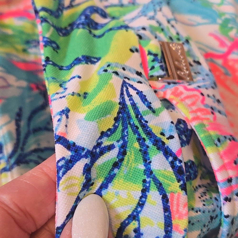 Lulu-B Colorful Shell/Ocean Print  Stretch Capri Pants - Picture 6 of 9
